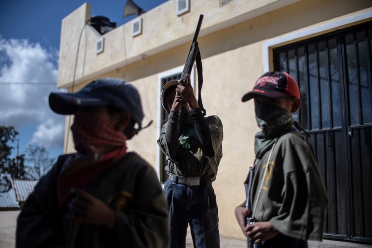 Chilapa, Guerrero. Niños enfrentan la violencia de su localidad . (Foto: Pedro PARDO / AFP)