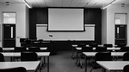 Se abandonó el sistema presencial de clases por temor a contraer COVID-19 (Foto: Piqsels)