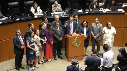 Según la FGR, el objetivo de la instalación de los aparatos era que cada grupo parlamentario grabara y comunicara sus propias reuniones (Foto: PAN)