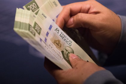 El gobierno federal incrementó 7% real anual entre enero y agosto el monto de los recursos destinados a atender los rubros de salud y económicos (Foto: Moisés Pablo / Cuartoscuro)