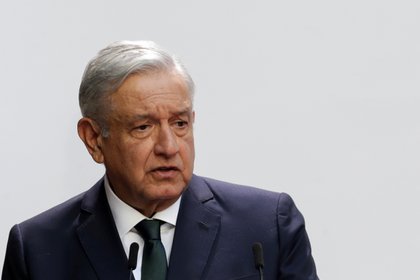 AMLO ha minimizado las llamadas al 911 relacionadas con violencia de género realizadas durante la pandemia de COVID-19 (Foto: Henry Romero/ Reuters)