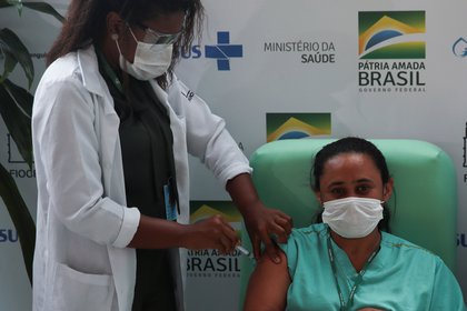 Brasil comenzó a vacunar a su población la semana pasada (REUTERS/Ricardo Moraes)