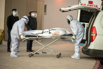 México superó las 127,000 muertes por COVID-19 a nivel nacional este domingo (Foto: Miguel Sierra/ EFE)
