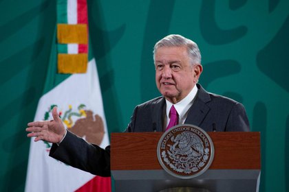 AMLO adelantó que, a pesar de las críticas, no le cambiará ni una com a su iniciativa (Foto: Cortesía Presidencia)