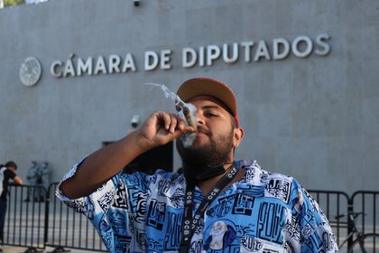 La prohibición y criminalización arroja el consumo a la clandestinidad (Foto: Galo Cañas/Cuartoscuro)