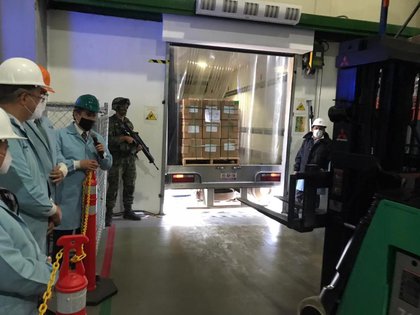 Casi un millón de vacunas contra el COVID-19 de los laboratorios CanSino fueron envasadas en México (Foto: Cortesía / SRE)