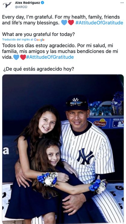 Este miércoles Rodriguez compartió esta foto al lado de sus hijas, en ella no hizo ninguna mención a Jlo, lo que reforzaría su comunicado de enfocarse en la familia 
