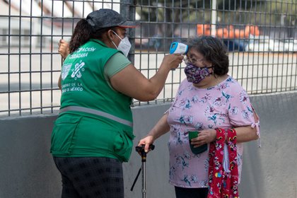 Claudia Sheinbaum Pardo detalló que cada vez se están vacunando a más personas mayores (Foto: Cuartoscuro)