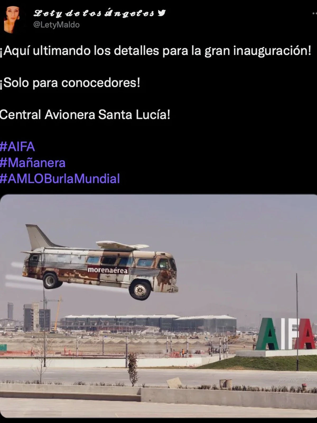 Puede ser una imagen de una persona, al aire libre y texto