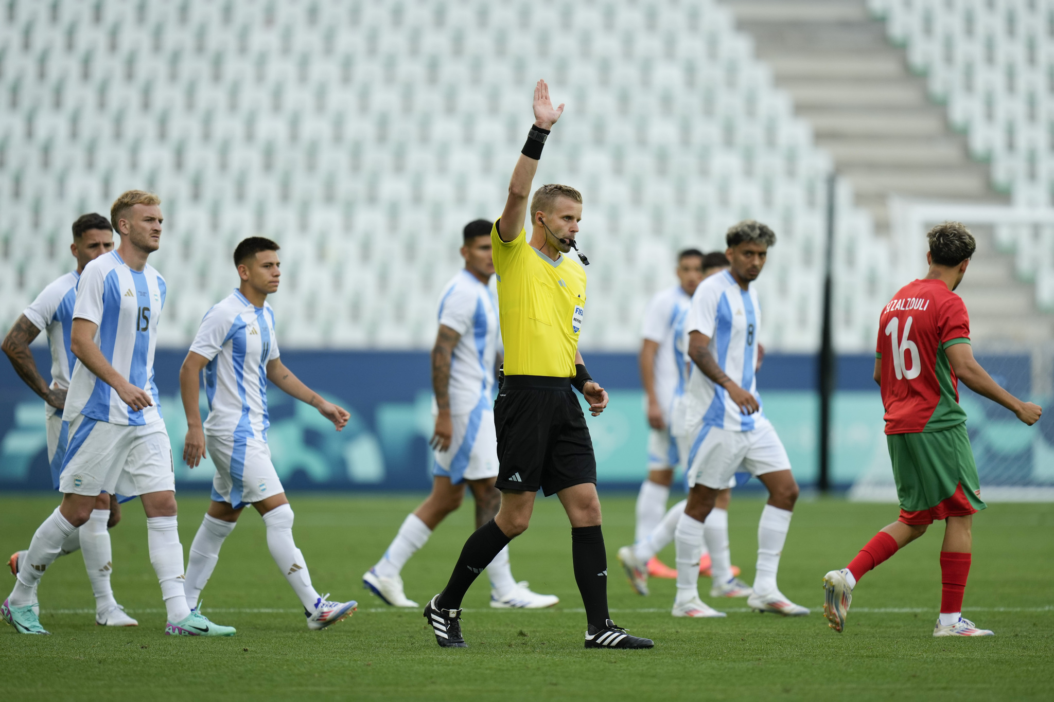 Argentina explota, como Mascherano y la AFA reclama que FIFA tome medidas en París