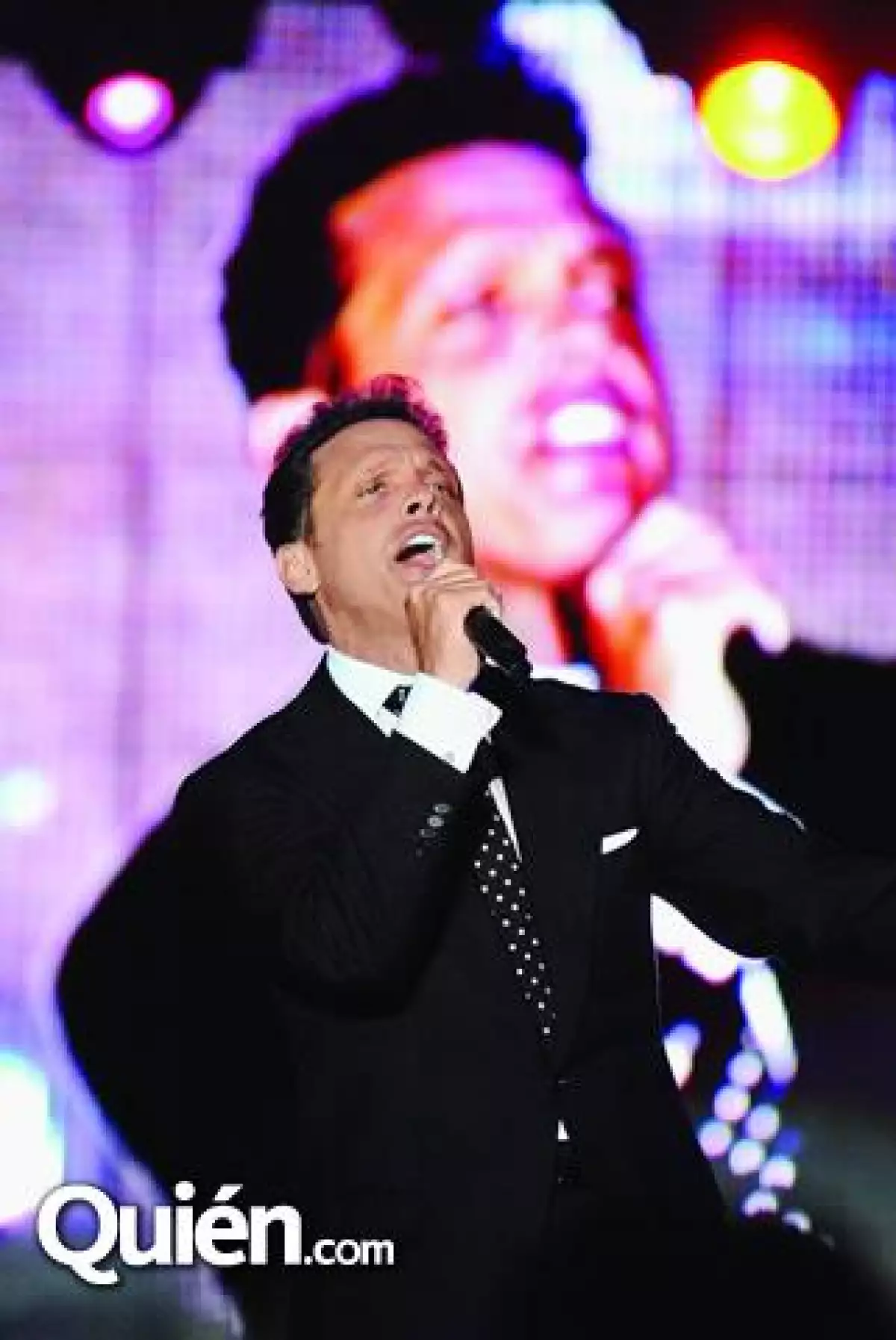 Luis Miguel empezó su espectáculo con la canción "Qué nivel de mujer".