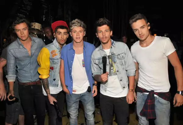 One Direction: Harry Styles, Zayn Malik, Niall Horan, Louis Tomlinson, Liam Payne.