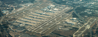 El aeropuerto con más tráfico del mundo: 10.700 viajeros cada hora, más que Barajas y El Prat juntos