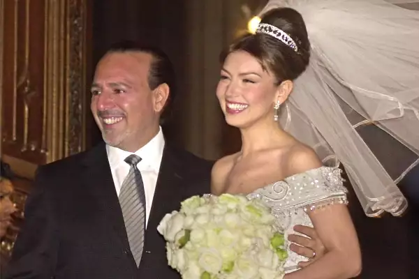 thalia-tommy-mottola (2).jpg