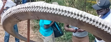 Un anillo metálico de media tonelada cayó del cielo en Kenia. La agencia espacial del país confirmó lo que muchos sospechaban