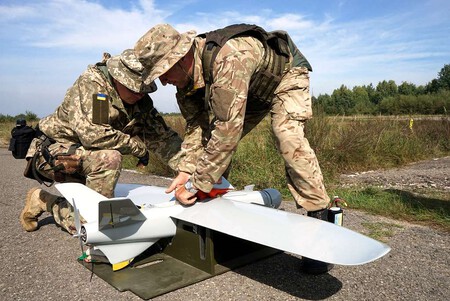 Ukrainian Soldiers Pack Up A Drone Used For Aerial 690937 1024