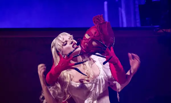 Lady Gaga presentó su tour ¡VIVA LA MAYHEM! en la Ciudad de México