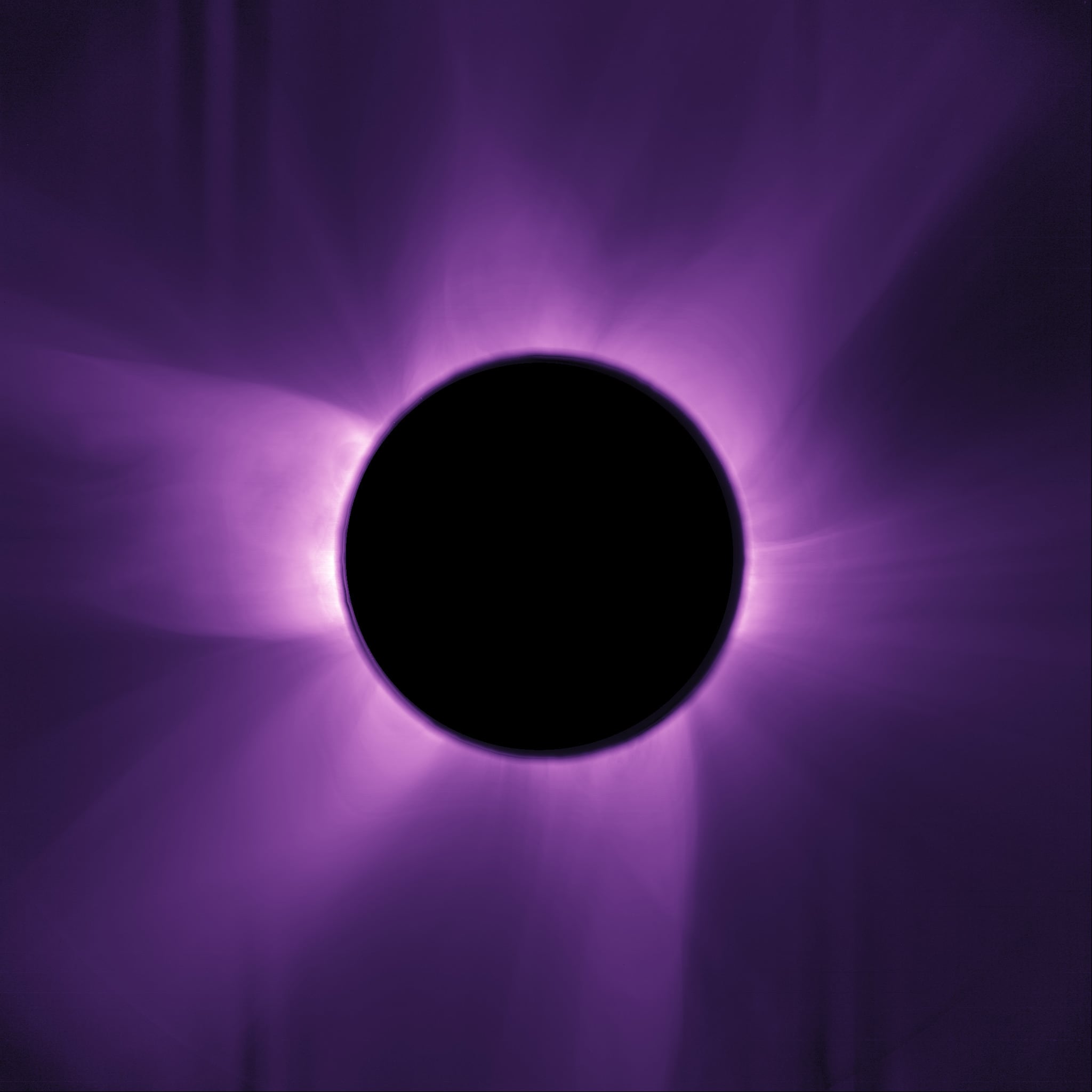 Primer eclipse artificial