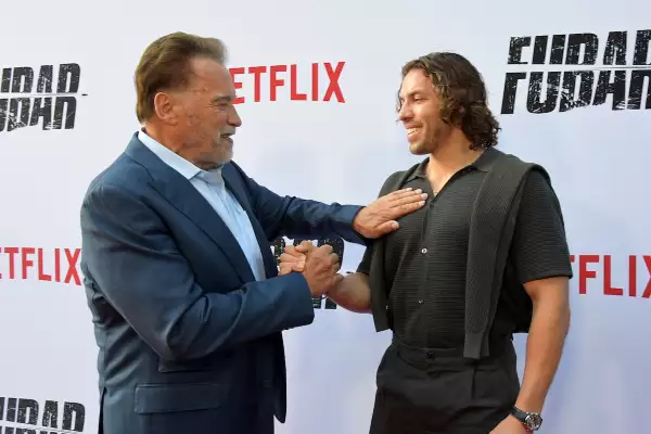 Arnold Schwarzenegger reúne a todos sus hijos en la alfombra roja de 'FUBAR'