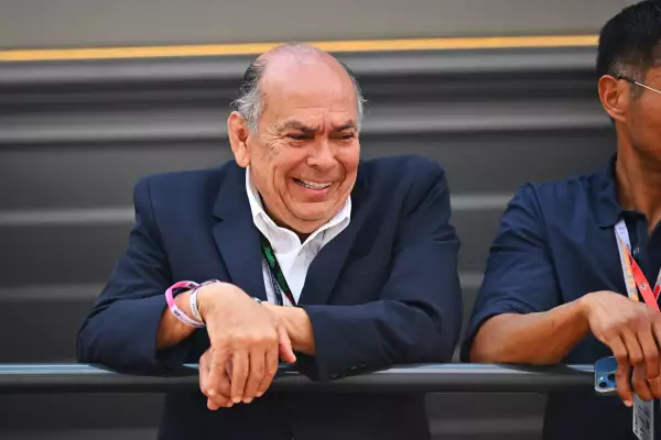 papa-checo-perez-la-casa-de-los-famosos