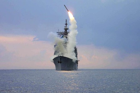 A Tomahawk Land Attack Missile Tlam Is Launched From The Guided Missile Cruiser 26759b 1024