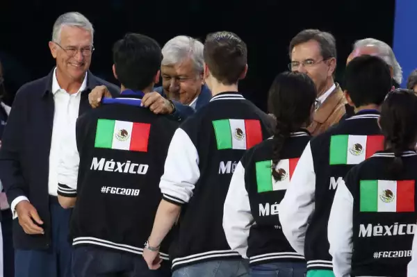 Ricardo Salinas Pliego y Andrés Manuel López Obrador
