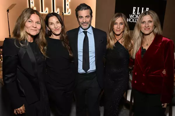 Jennifer-Aniston-Jim-Curtis-Evento