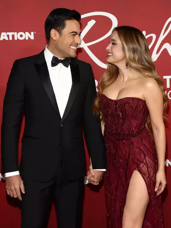 Carlos Rivera y Cynthia Rodríguez