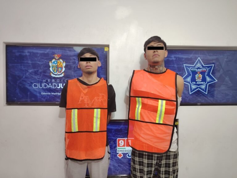 Policías Municipales detuvieron a par de sujetos armados