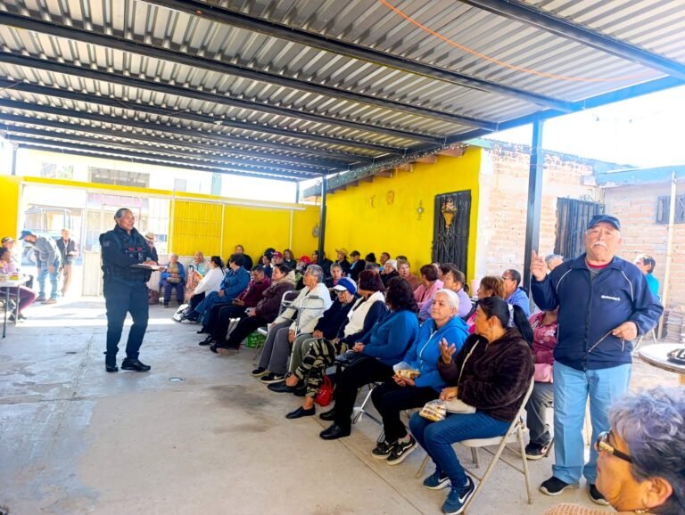 Capacita la SSPM a adultos mayores para evitar extorsiones telefónicas