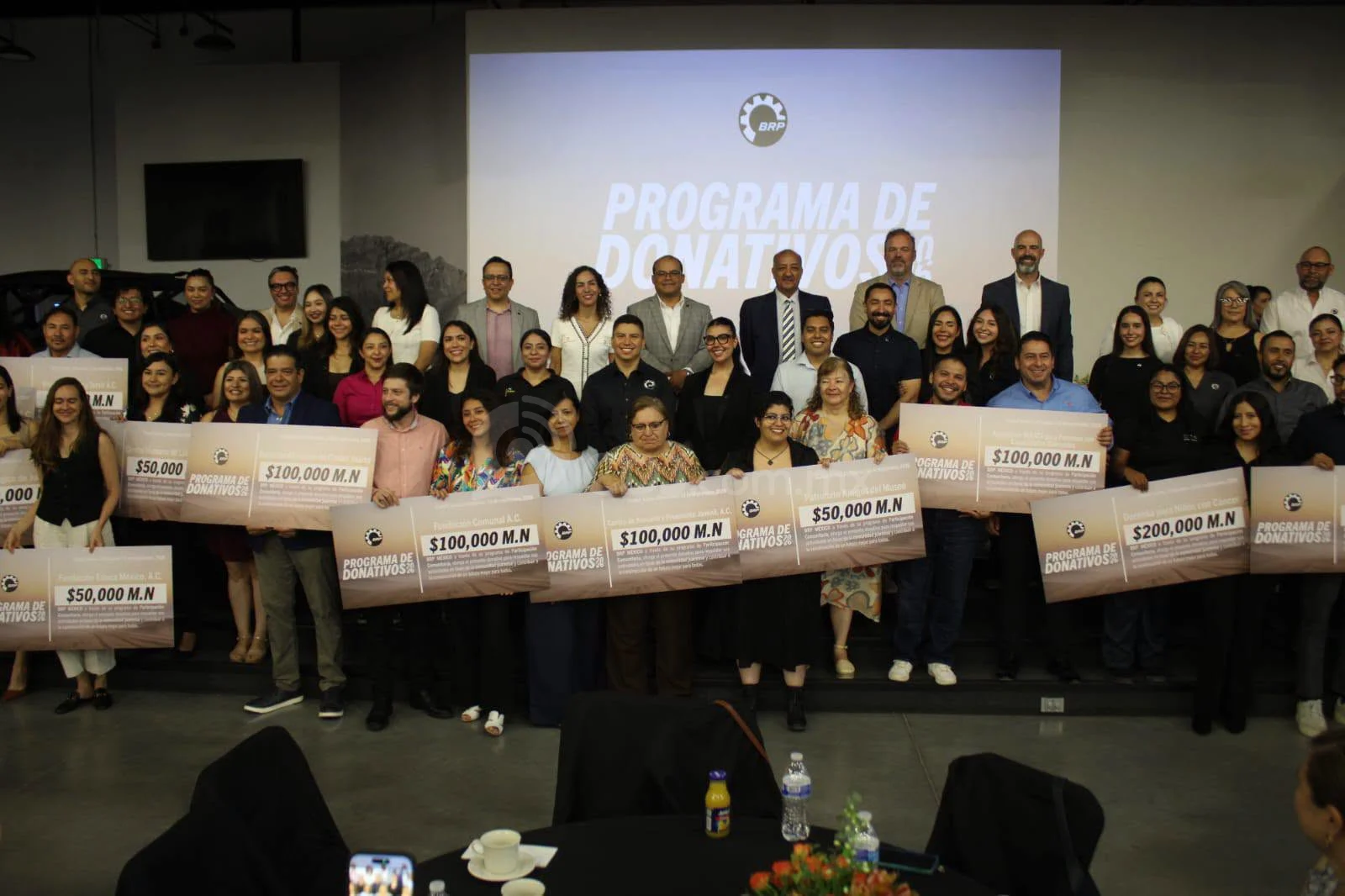 Destina Bombardier 2 millones de pesos para beneficio de 16 organizaciones civiles