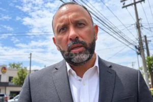 Ortiz Orpinel da avances de su informe; en iluminación, escuelas y vigilancia en informe de mañana