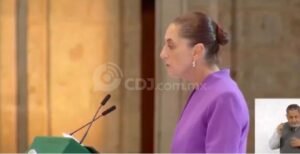 Sheinbaum destaca expansión universitaria y anuncia consulta nacional para maestras y maestros.