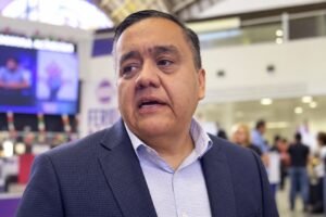 Gobierno entrega 153 apoyos de 4 mil pesos a familias extendidas que cuidan a menores con padres recluidos