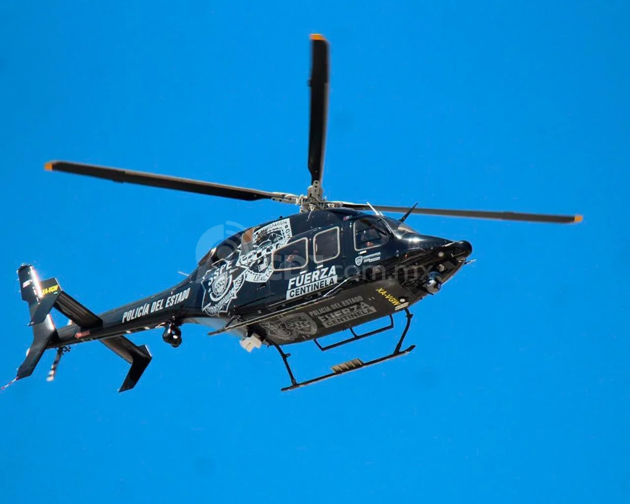 Repelen delincuentes vigilancia aérea de la SSPE; hieren a policía en helicóptero