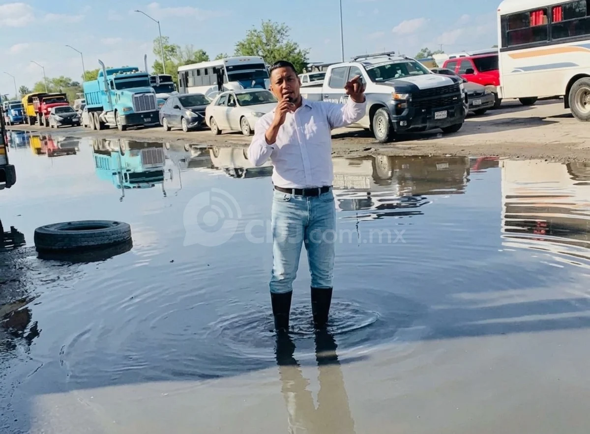 “Vengan a reparar este cagadero”: regidor Antonio Domínguez por aguas negras en Juárez-Porvenir