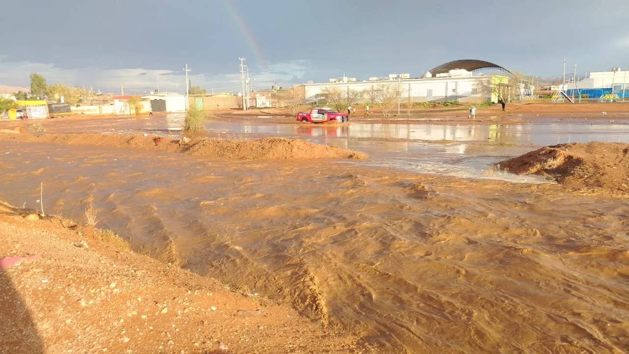 Lluvias dejan 39 incidencias y una persona fallecida en Ciudad Juárez