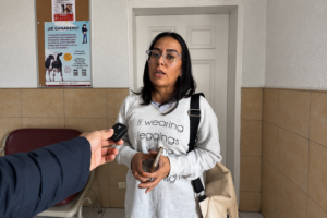Lizbeth Blanco cuestiona atención de casos en DABA; Policía le pide retirarse tras entrevista