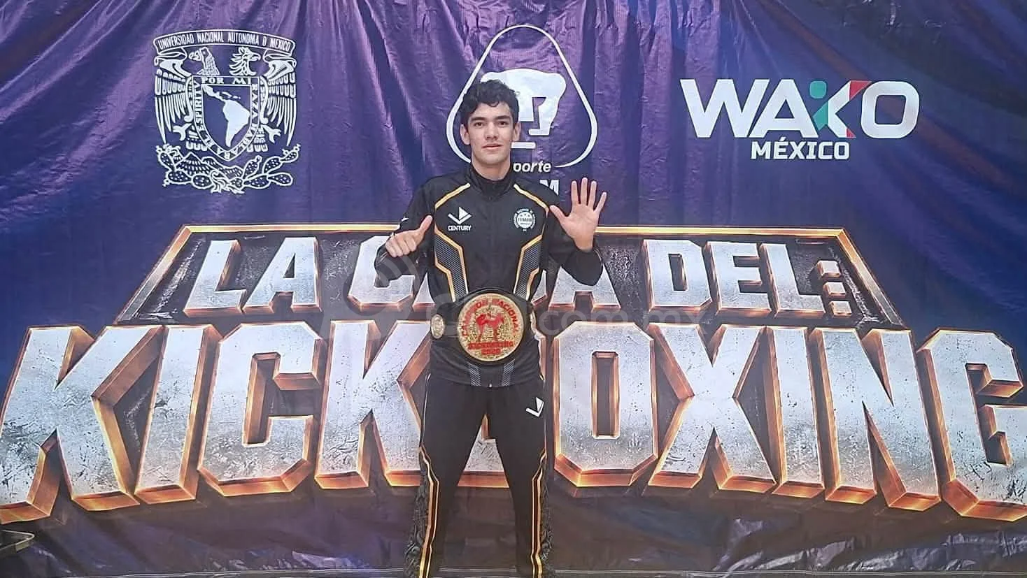 Conquista Juárez 20 medallas en Nacional de Kickboxing