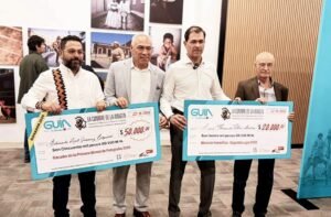 Inauguran primera Bienal de Fotografía en Juárez; reconocen a Raúl Jiménez como ganador