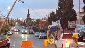 Cierran cinco puntos viales por lluvias y granizo en Ciudad Juárez