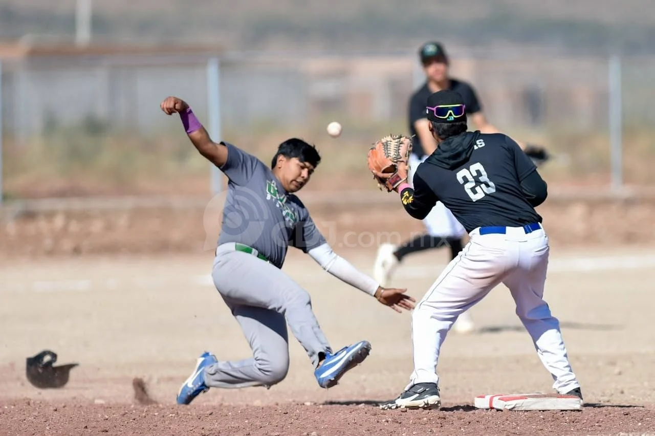 Conquista UTCJ plata en campeonato regional universitario de béisbol