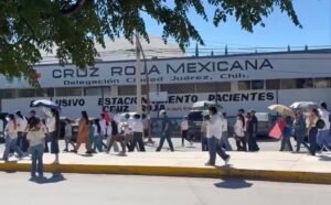 Trabajadores del IMSS en Ciudad Juárez se movilizan por aumento salarial y mejoras laborales