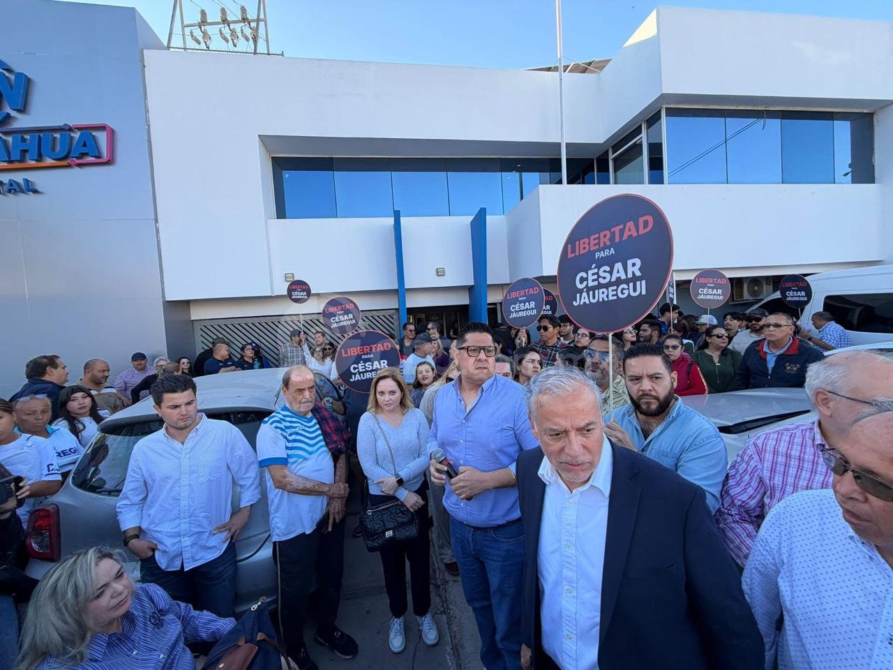 Exigen panistas a la dirigencia estatal una defensa más firme de César Jáuregui